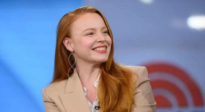 Lauren Ambrose Net Worth Lauren Ambrose Net Worth: Celebrated actress known for Six Feet Under and My Fair Lady, showcasing her successful career in TV, film, and theater.
